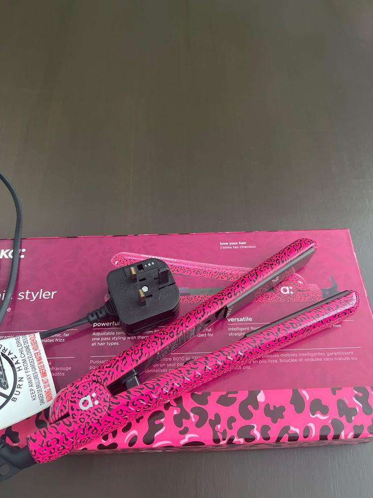 Amika hair deals flat iron