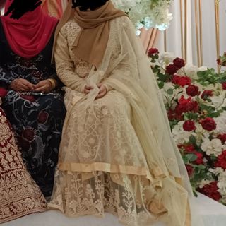 (Category: ) located in . Submitted by ayeshawsm (Listing ID 1168606494, Image 1). Description: .
