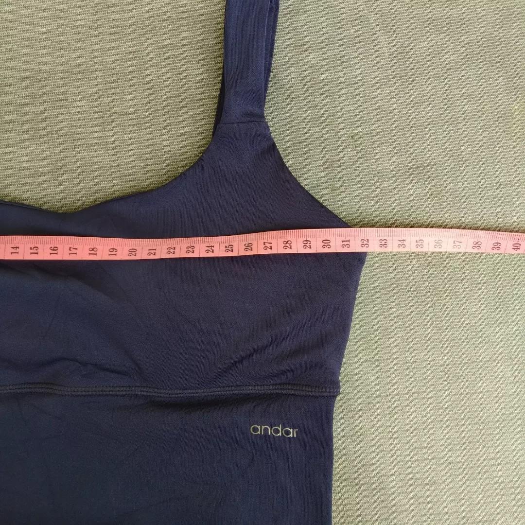 Andar sportswear top