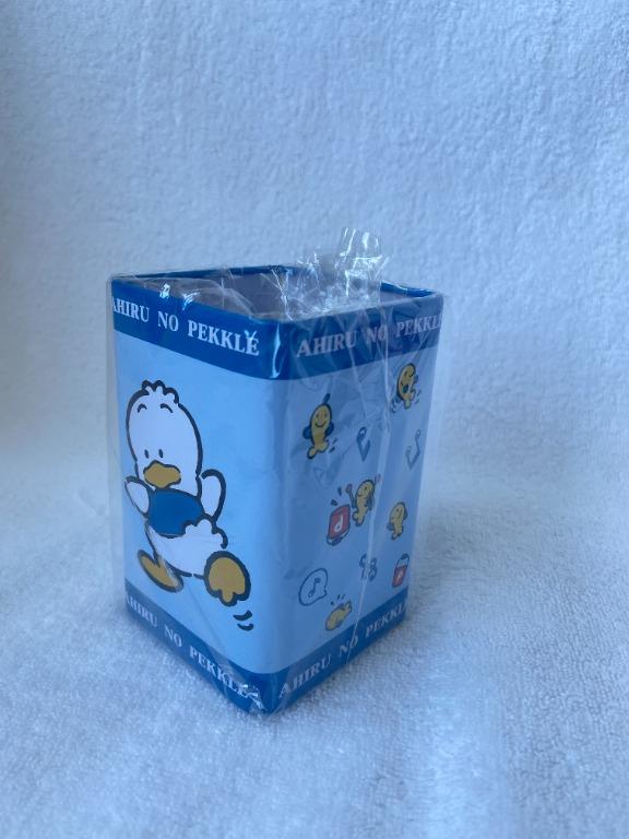 AP鴨 Pekkle AP Duck Ahiru no Pekkle 淺藍色方形鐵筆筒 2002 Sanrio, 傢俬＆家居, 其他, 家居 ...