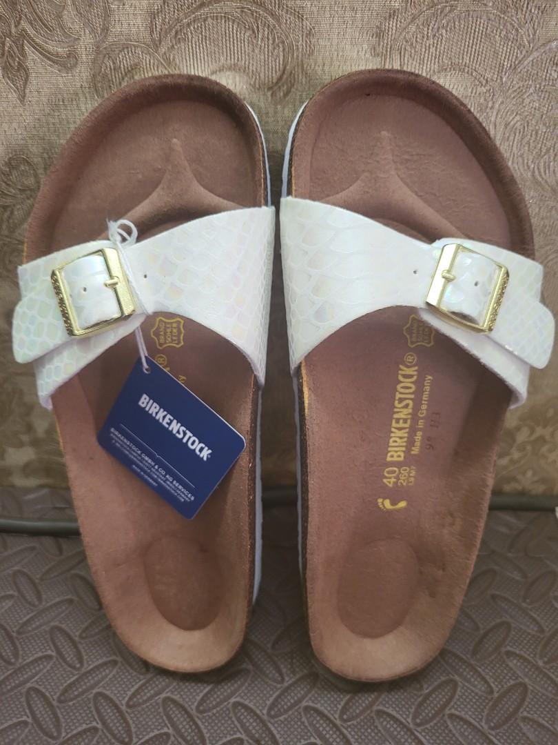 White shop snake birkenstock