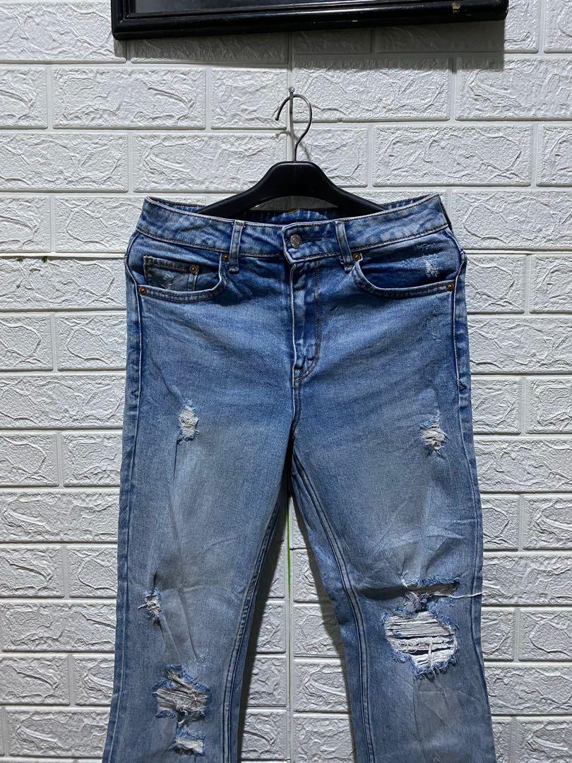 CELANA RIPPED JEANS HNM, Fesyen Wanita 