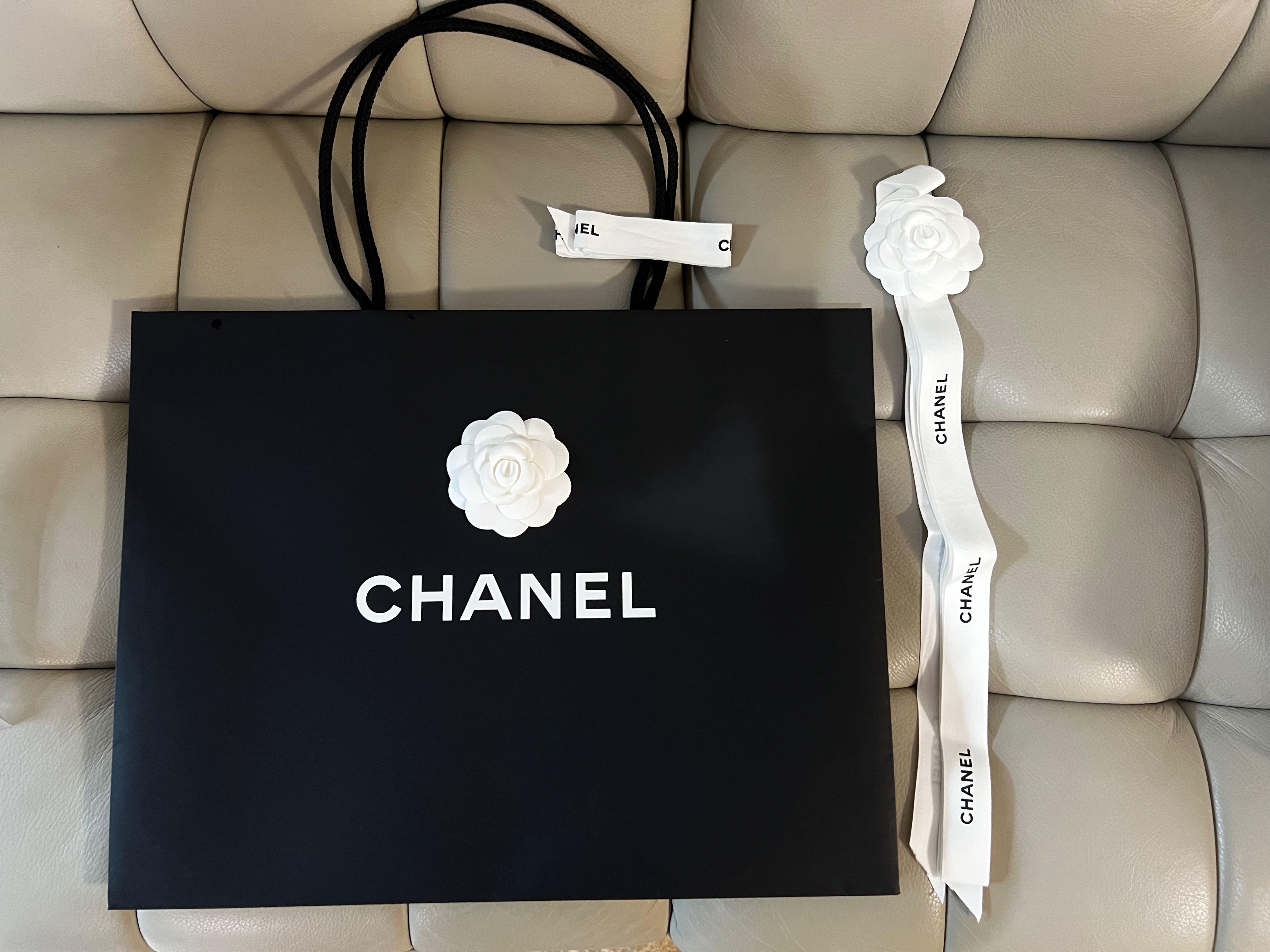 Chanel paper bags with full set ribbons, Women's Fashion, Bags & Wallets,  Shoulder Bags on Carousell