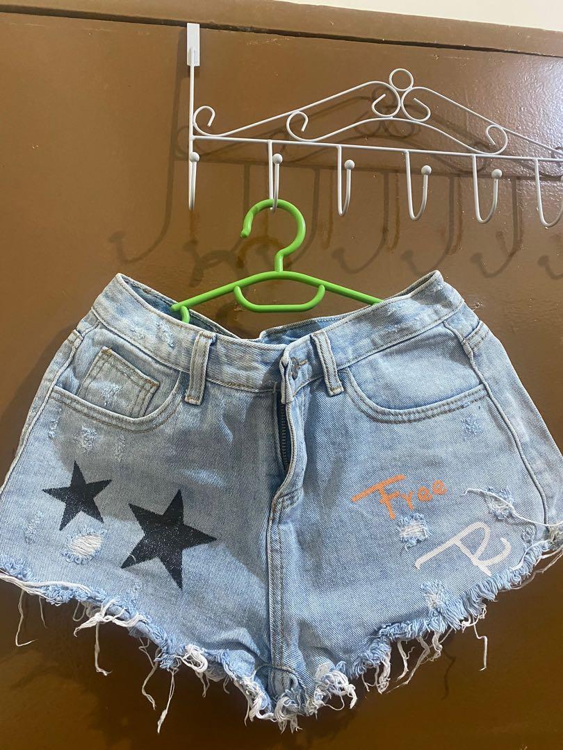 DENIM SHORTS HIGHWAISTED MED-LARGE (Category: Shorts) located in Quezon City. Submitted by kaeeeeR (Listing ID 1168551303, Image 2). Description: MY PERSONAL PRELOVED ❤️ PRICE RANGES 50 to 65 pesos only!!!.