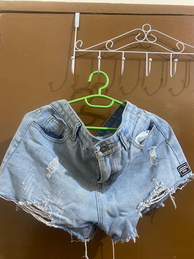 DENIM SHORTS HIGHWAISTED MED-LARGE (Category: Shorts) located in Quezon City. Submitted by kaeeeeR (Listing ID 1168551303, Image 1). Description: MY PERSONAL PRELOVED ❤️ PRICE RANGES 50 to 65 pesos only!!!.