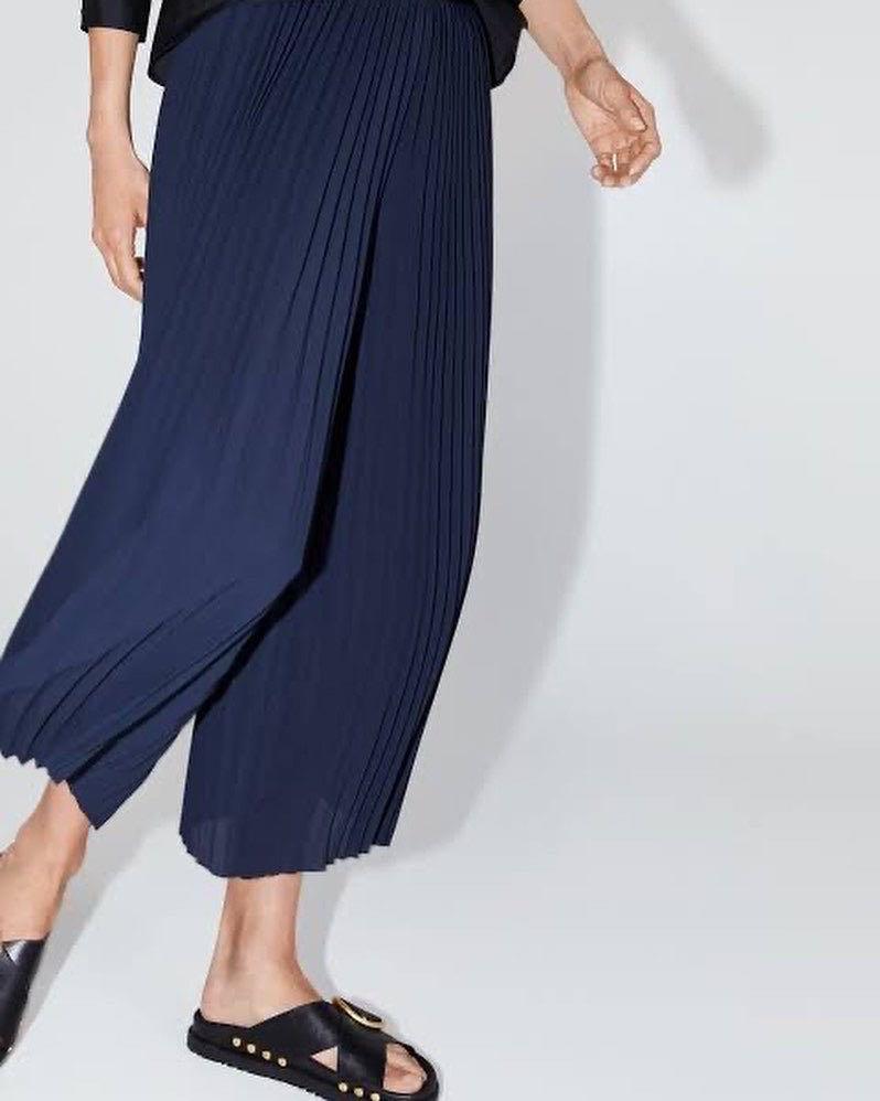 zara pleated culottes black