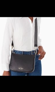 (Category: ) located in . Submitted by cbcfashion (Listing ID 1168616532, Image 1). Description: .