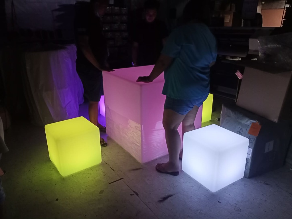 LED table and chairs, Sports Equipment, Sports & Games, Billiards and