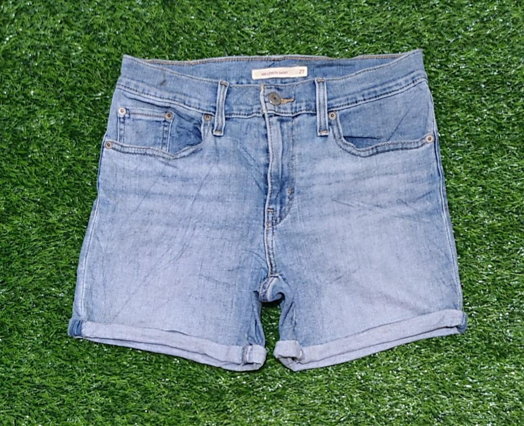 LEVIS HIGH RISE LIGHT WASH SHORTS 