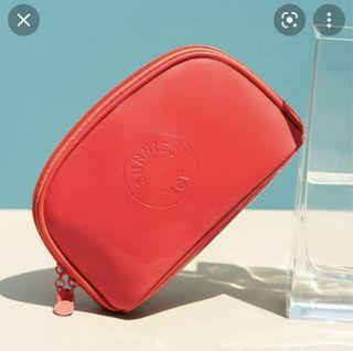 LF: Sunnies Face Patent Pouch in Coral