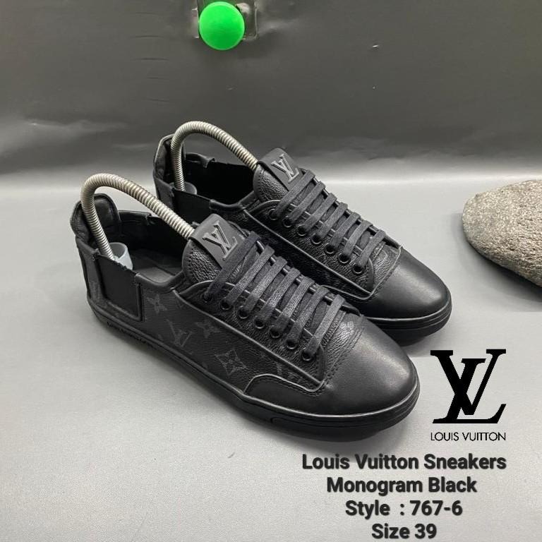 Sepatu Louis Vuitton LV Sneakers White Monogram insole 24cm
