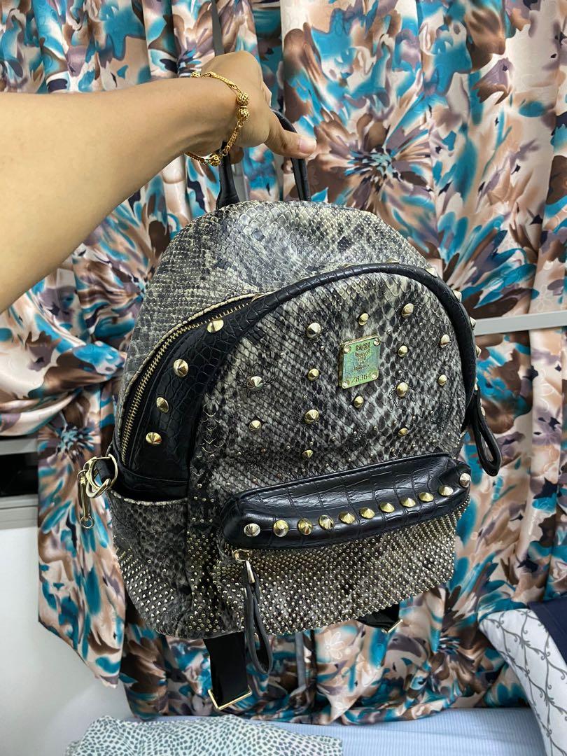Mcm sales medium backpack