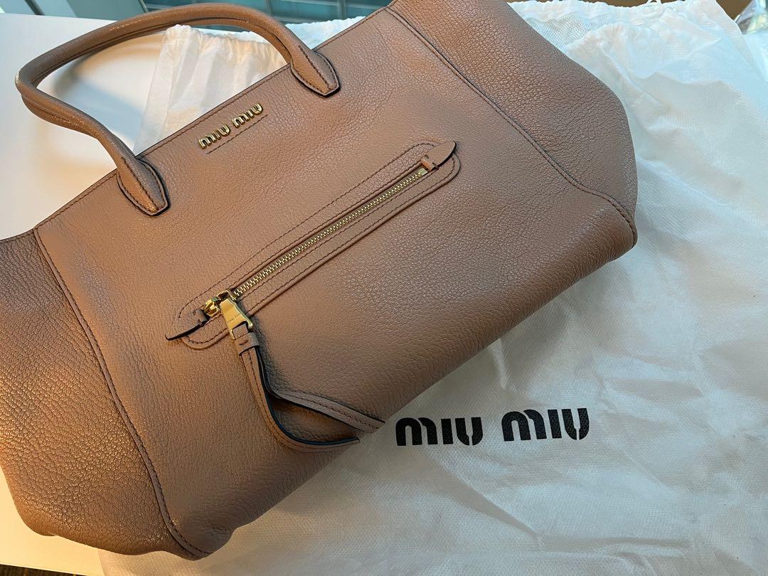 Miu Miu, 女裝, 手袋及銀包, Tote Bags - Carousell