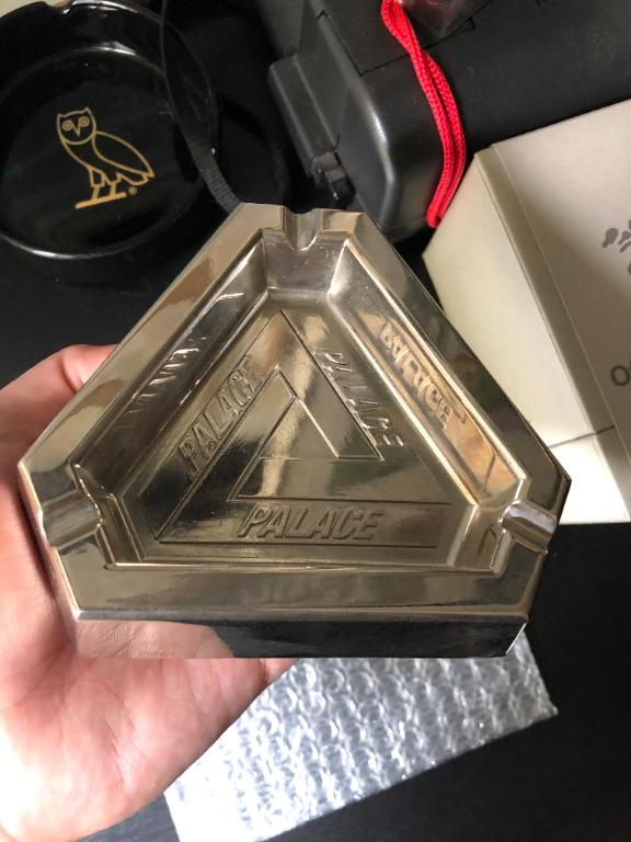 最新な palace 灰皿 ash tray パレス シュプリーム 新品 即完売国内