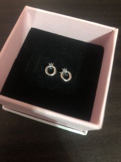 (Category: ) located in . Submitted by peekaboboo (Listing ID 1168554798, Image 1). Description: .