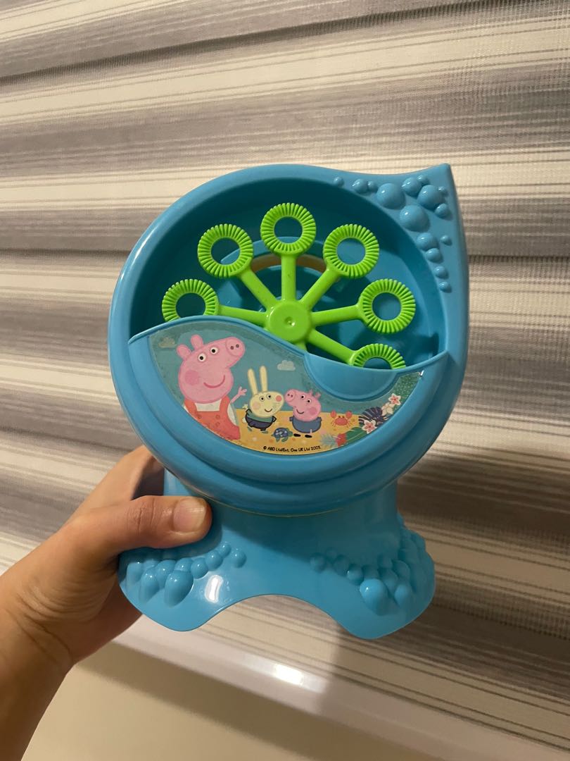 Peppa Pig Bubble Machine, Hobbies & Toys, Toys & Games on Carousell