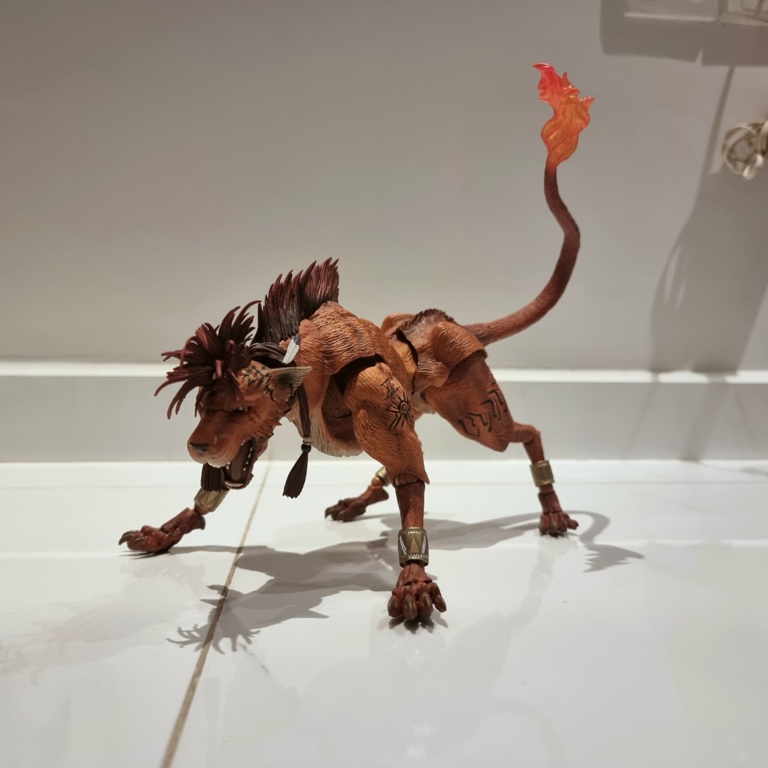 Play Arts Kai Final Fantasy VII Remake Red XIII