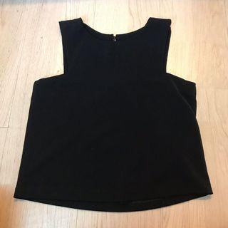 Preloved Black Sleeveless Crop Top