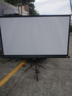 Projector Screen wid Stand 90×52 ung pinaka screen 104 Diagonal Inches