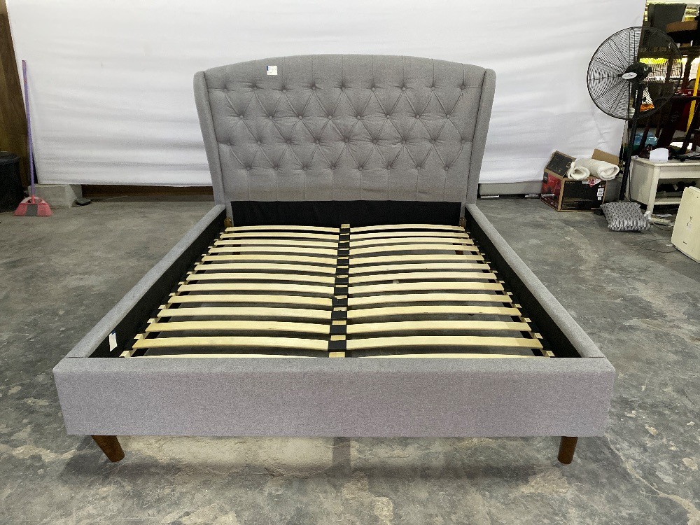 Queen Size Fabric Bed Frame Grey Colour Rangka Katil Kain Saiz Queen Warna Kelabu Furniture 