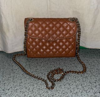 (Category: ) located in . Submitted by 777Consignments (Listing ID 1168594932, Image 1). Description: .