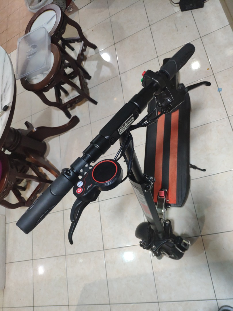 Sealup Q8 with Seat Electric Scooter, Motorbikes on Carousell