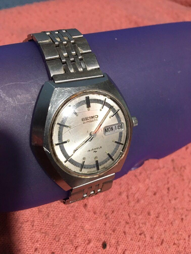seiko 7006-7180 authomatic, Men's Fashion, Watches & Accessories, Watches  on Carousell