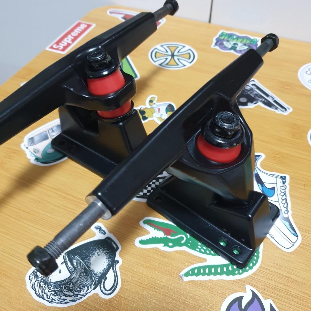 Surfskate Trucks. Comes with hardware + Riser Pads., Sports Equipment