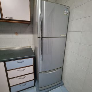 (Category: ) located in . Submitted by jayen88 (Listing ID 1168544012, Image 1). Description: .