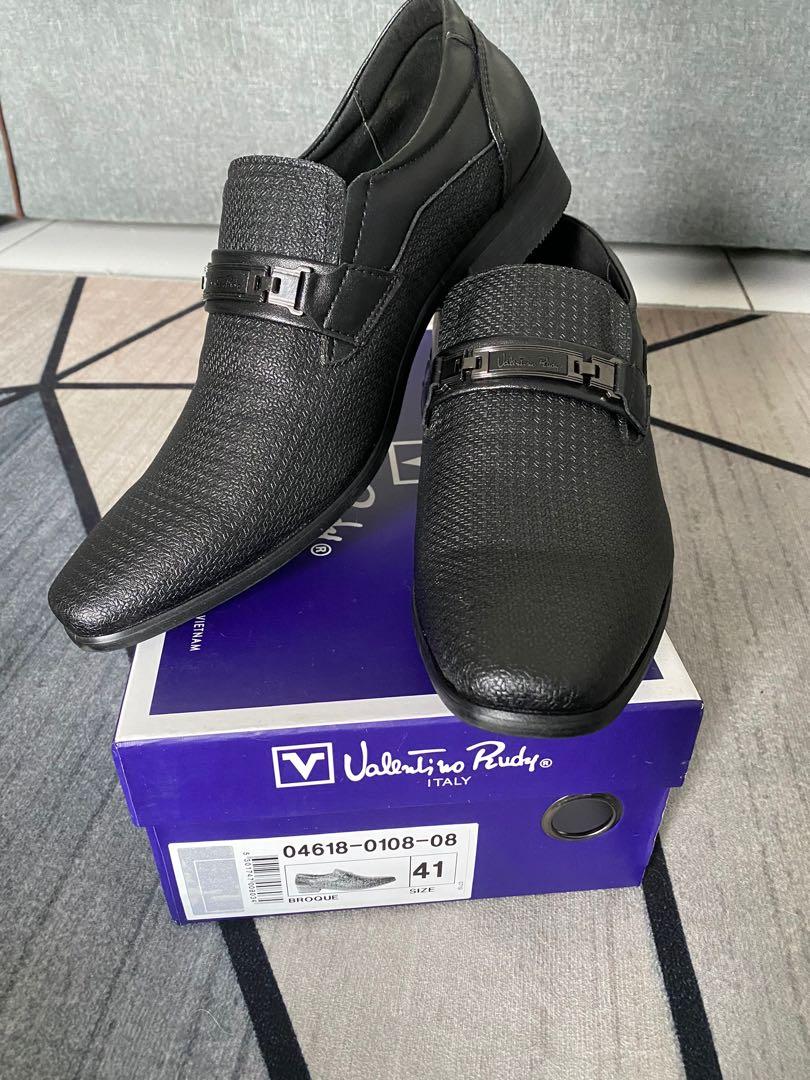 Valentino rudy shoes price hot sale