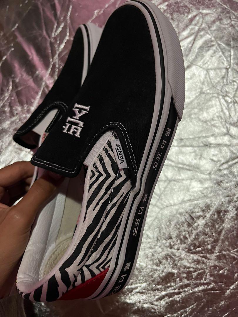 Vans typography slip on on sale