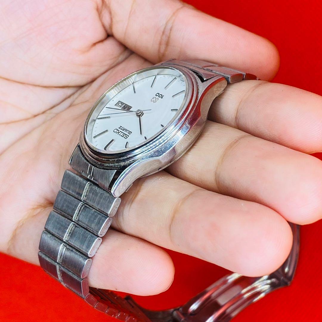Vintage Seiko 6923-7010 SQ 100 Wristwatch, Men's Fashion, Watches &  Accessories, Watches on Carousell