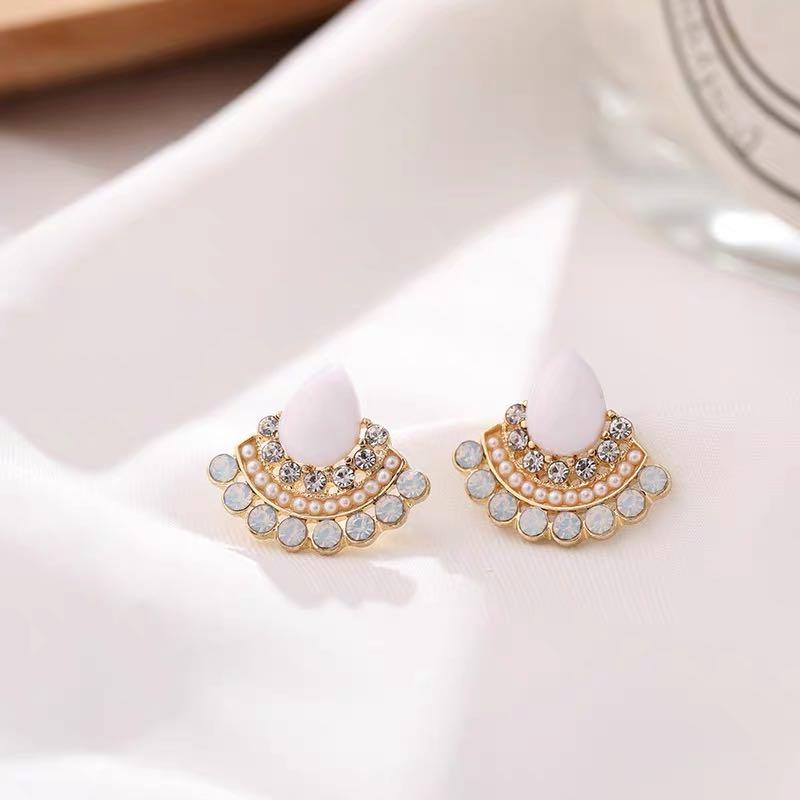 Casual discount earrings design
