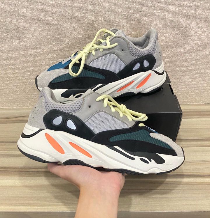yeezy 700 wave runner uk