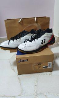 ***Reserved*** Yonex power cushion 65 Z men
