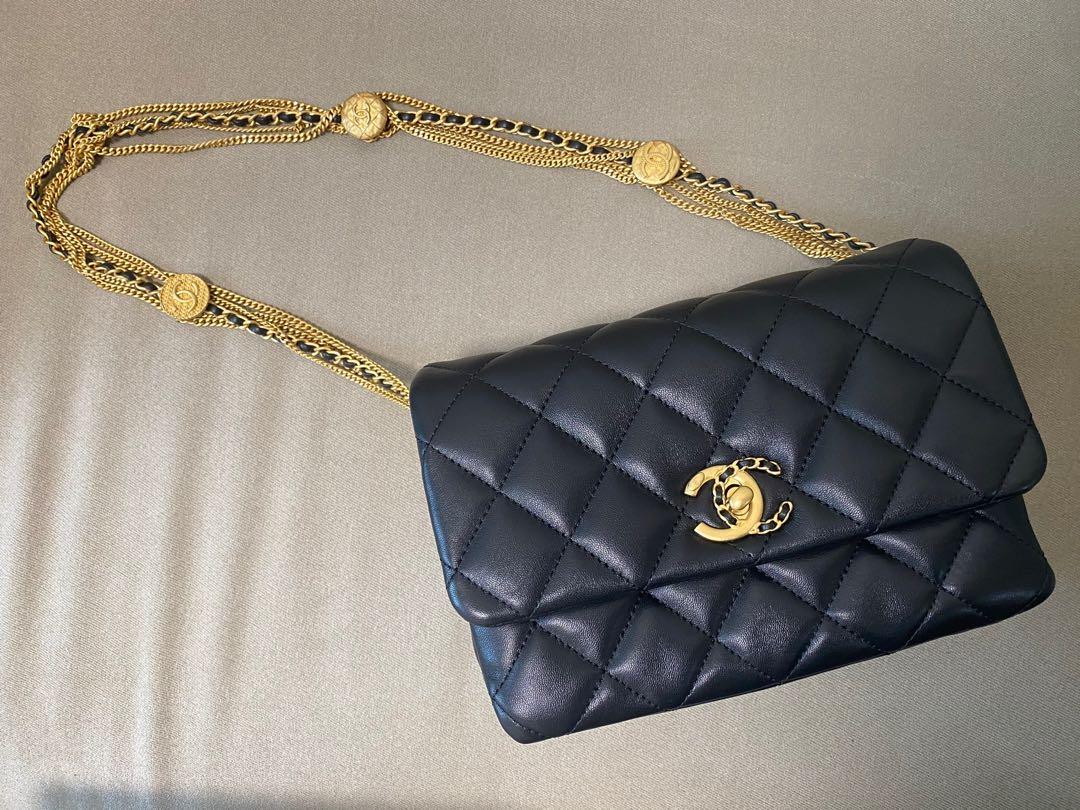 未加價）全新未使用品Chanel 22a flap bag 金幣鏈, 名牌, 手袋及銀包