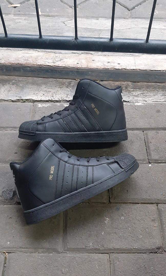 ADIDAS PRO MODEL HI BLACK, Fesyen Wanita, Sepatu di Carousell