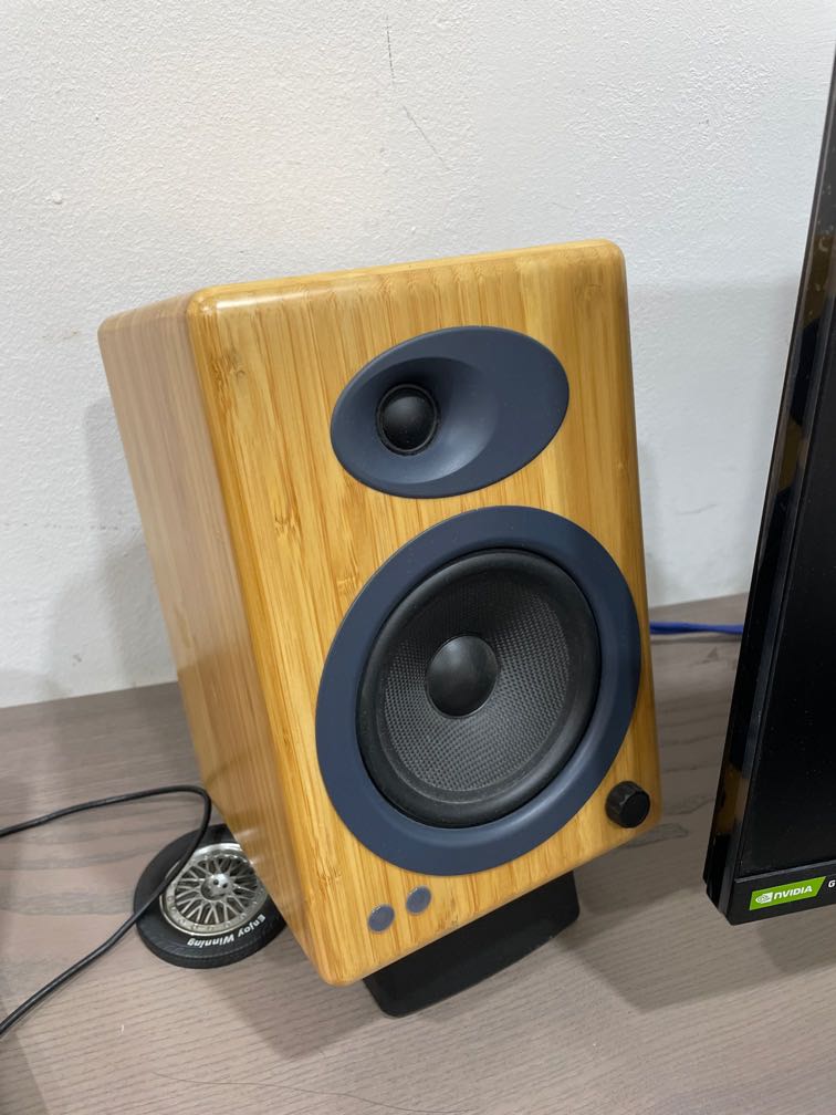 Audioengine a5+/ Stand / Digital ro Analog converter, Audio, Soundbars