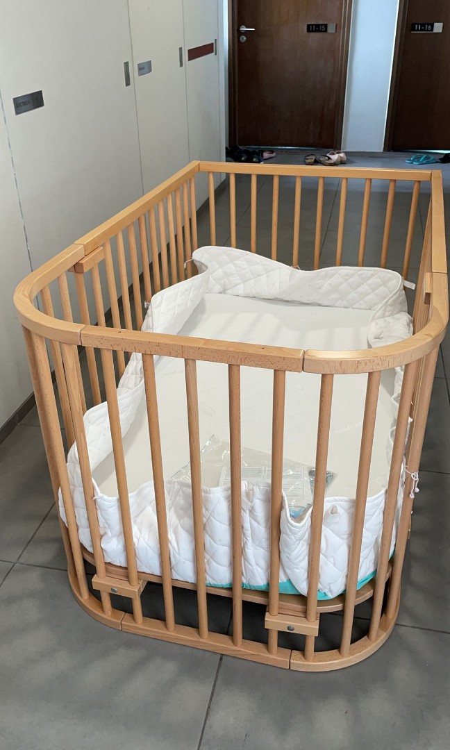 BabyBay cot set Can be attached to bed or be stand alone Babies