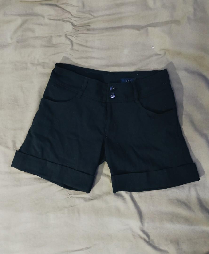 Black Shorts (Category: Shorts) located in Taytay. Submitted by itscolsie (Listing ID 1168789481, Image 1). Description: size: S - semi M RFS: Masikip po sakin MOD & MOP Shopee Checkout & Gcash pm me for more photos.