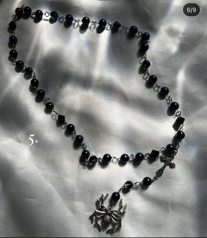 black spider rosary, Women's Fashion, Jewelry & Organisers, Necklaces