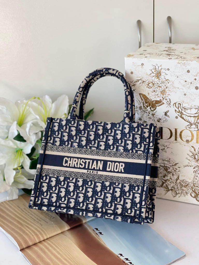 Dior book tote hotsell dhgate