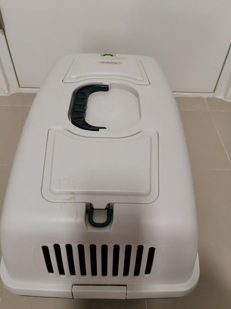 Cat carrier, Pet Supplies, Homes & Other Pet Accessories on Carousell