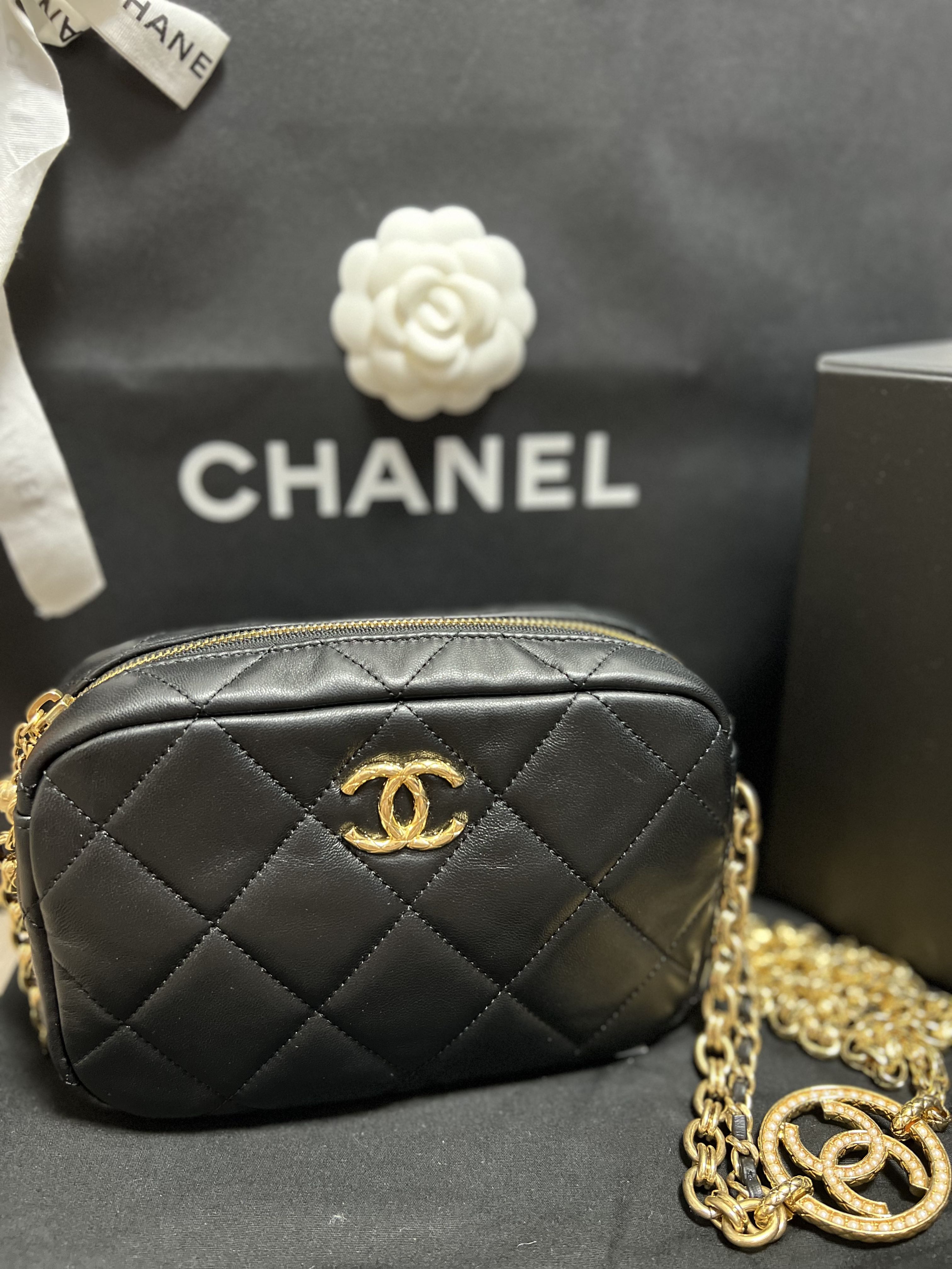 Shop CHANEL 2022-23FW Mini Camera Case by aamitene