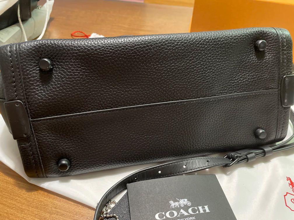 Coach swagger carryall black top