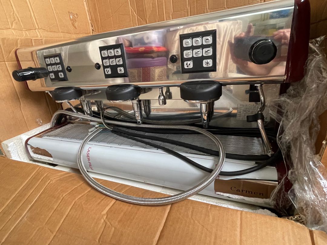 Coffee machine 3 Group Italy (La Scala) brand New for clearance, TV