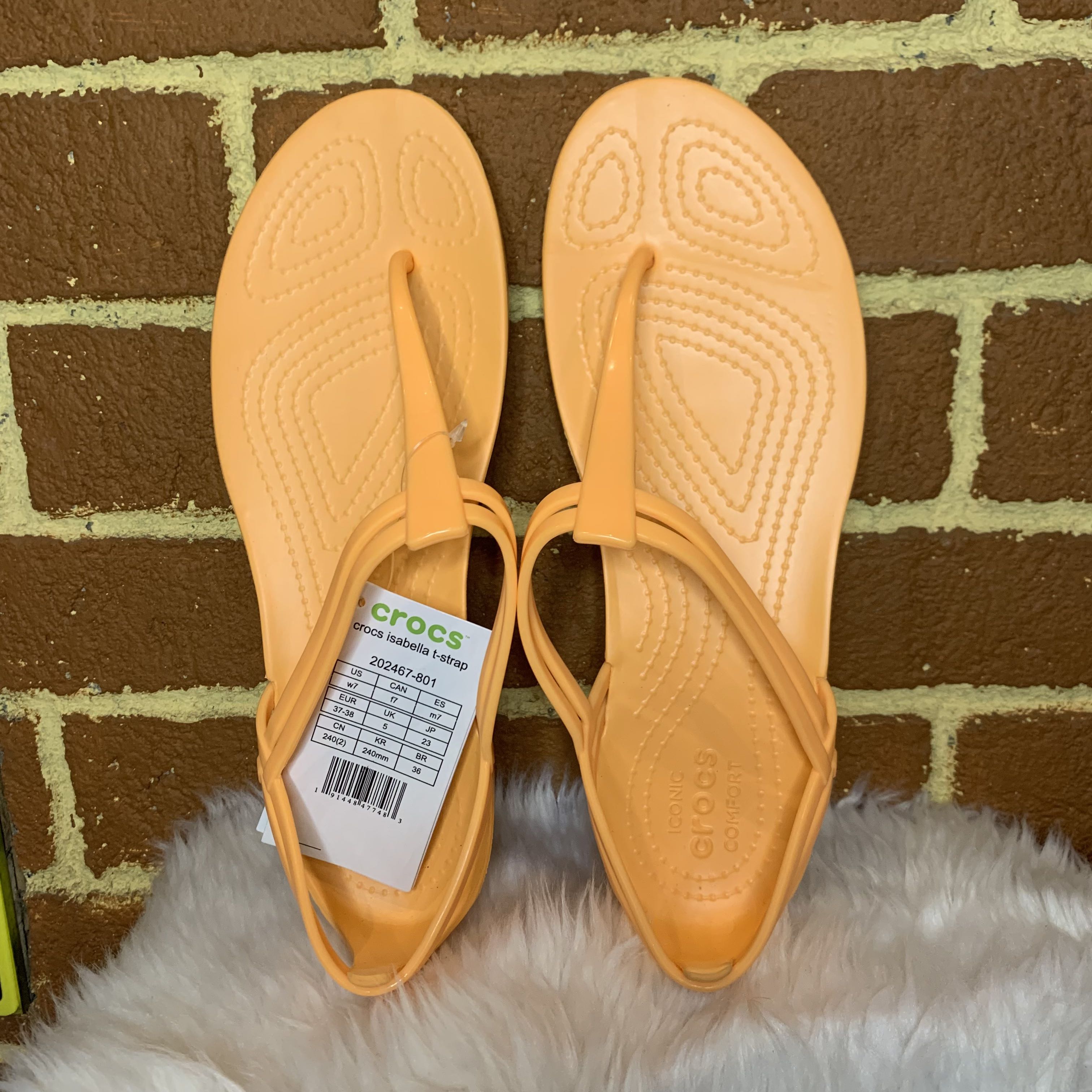 Summer crocs beach sandals 2025