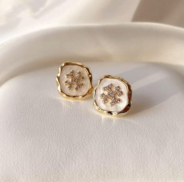Dainty white gold discount earrings