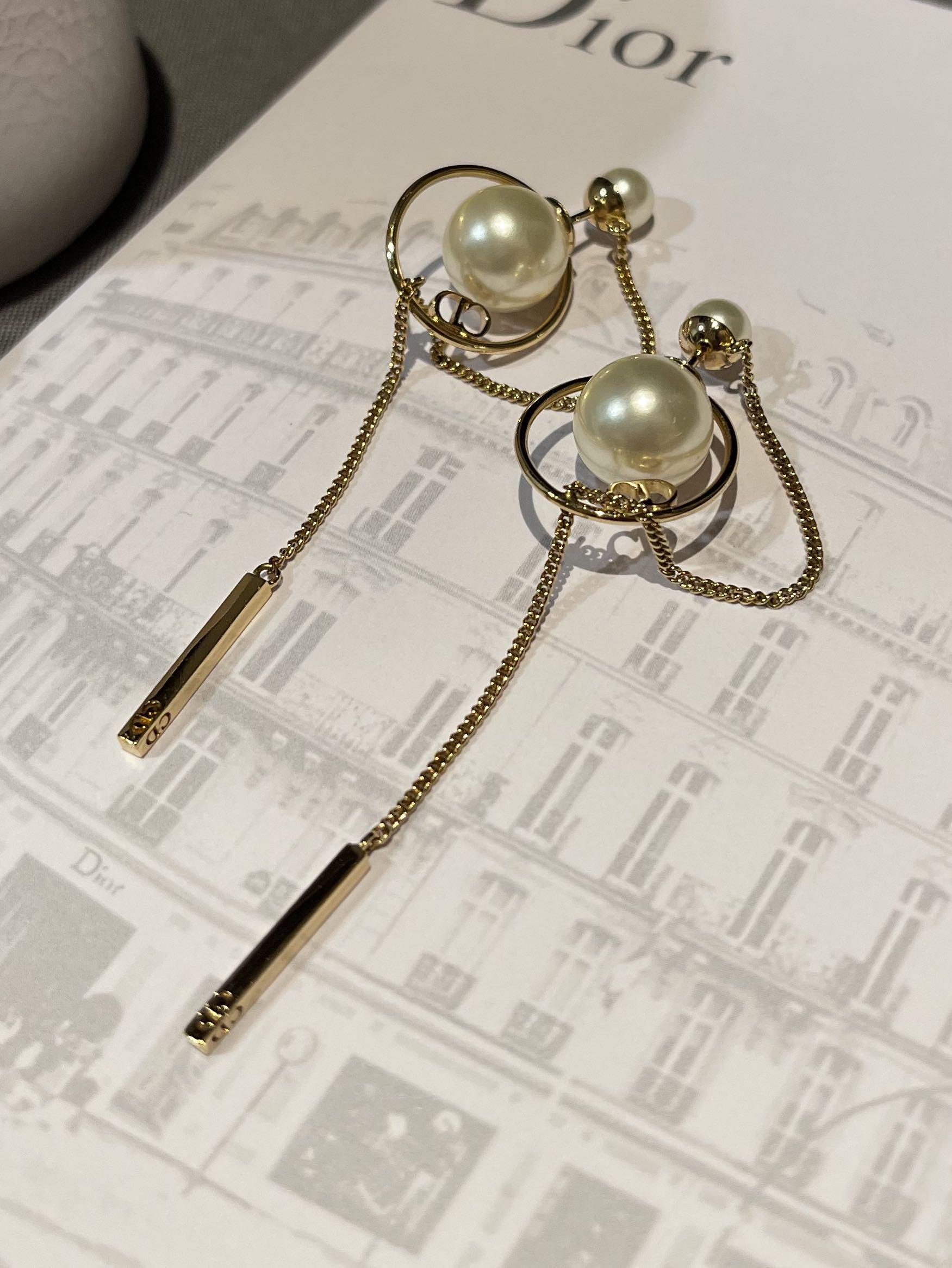 DIOR TRIBALE EARRINGS