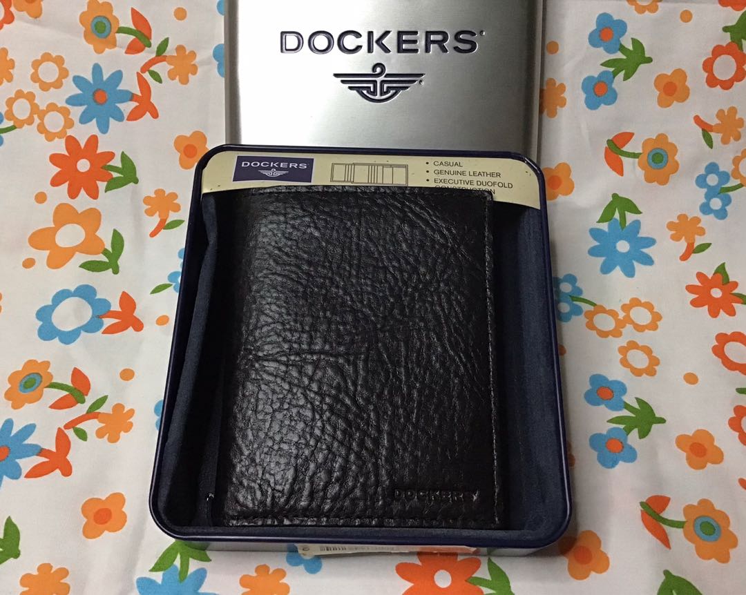 Dockers Wallet - Black, Men's Fashion, Watches & Accessories, Wallets ...